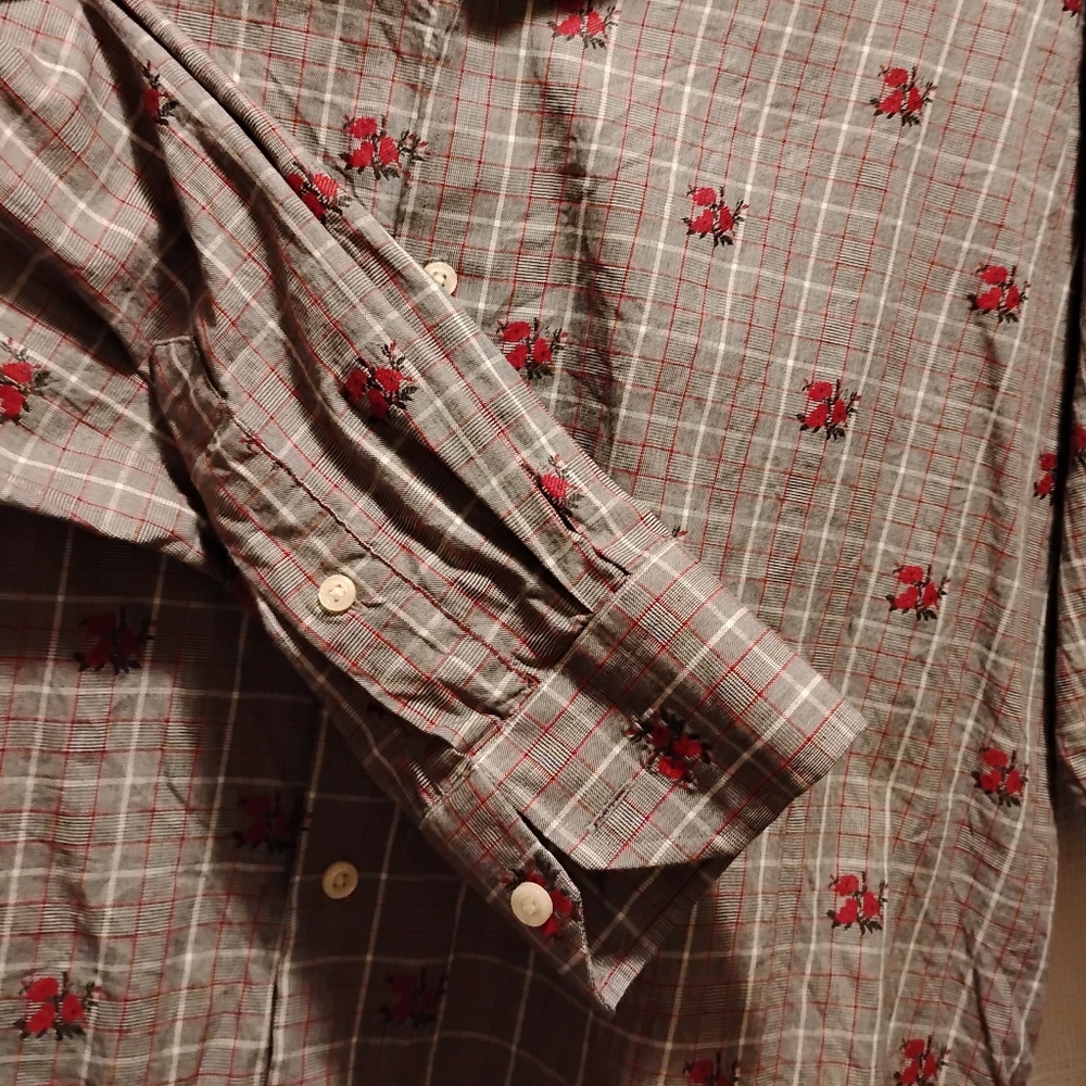 Cremioux Classics Embroidered Gray With Red Roses Button Down Shirt Size L
